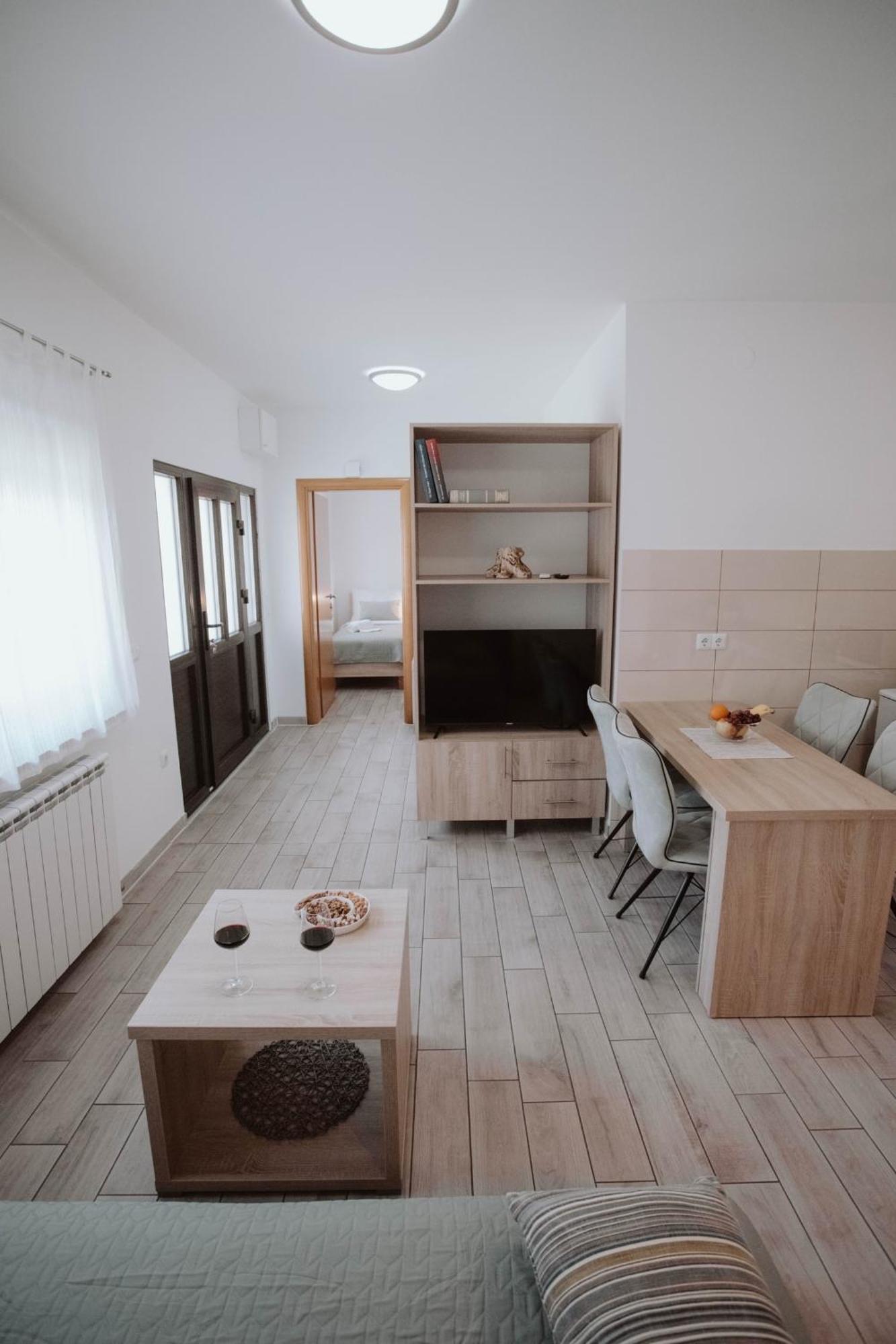 Apartment Peric -